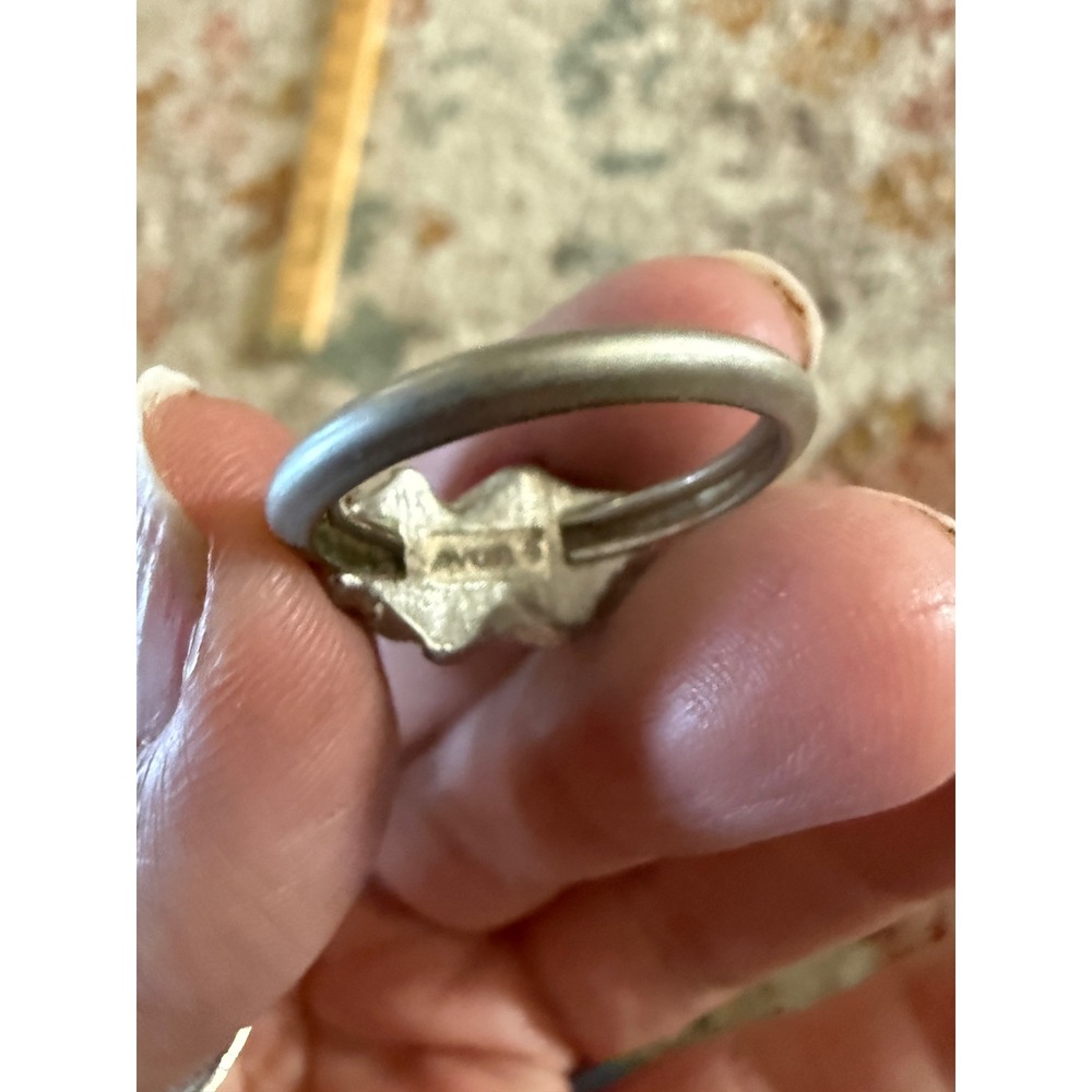 Vintage Avon Silver Tone Textured Love Knot Cocktail Ring OS Statement Bow - Picture 5 of 6